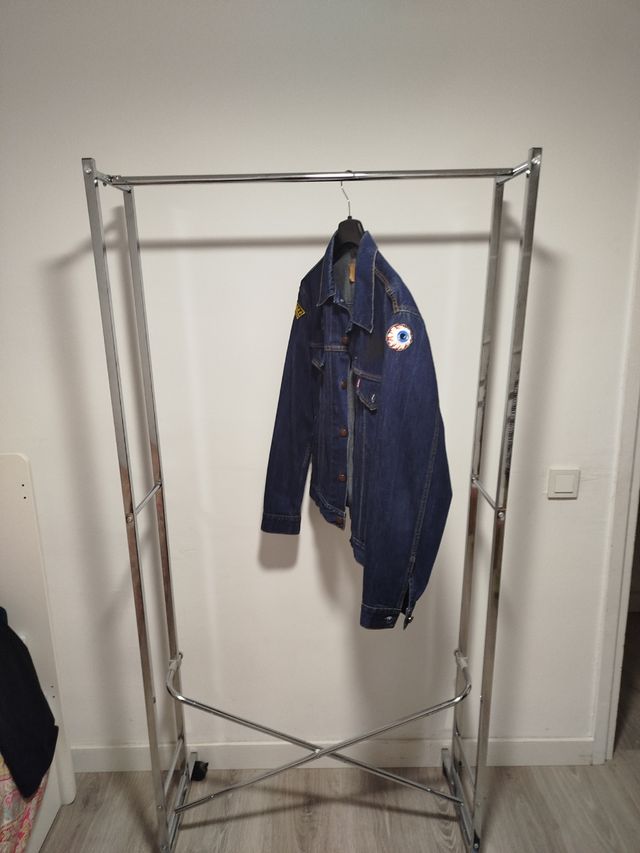 Burra perchero con ruedas plegable 