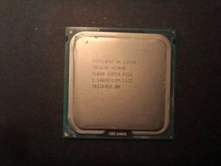 3 CPU : 2 INTEL XEON QUAD + 1 CORE 2DUO (LGA775)