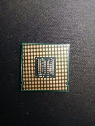 3 CPU : 2 INTEL XEON QUAD + 1 CORE 2DUO (LGA775)