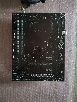 Kit Main Asus P5G41T-M LX3 Cpu intel E5700 4Gb DD