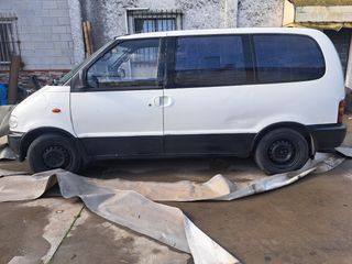 Nissan Serena 1993