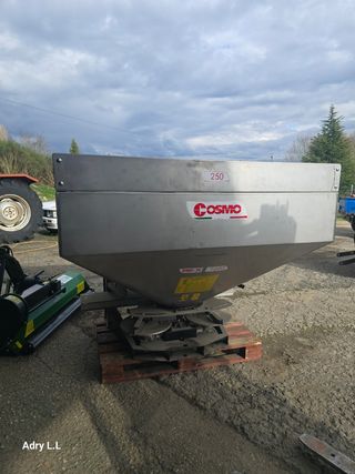 Abonadora cosmo 1250kg acero inoxidable