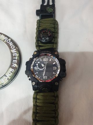 Reloj militar nuevo sin estrenar 