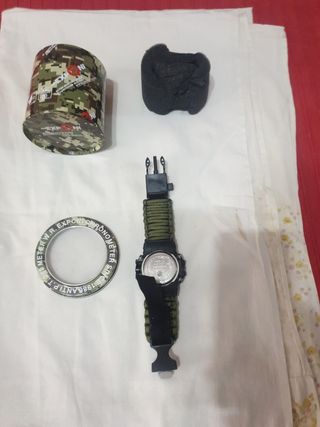 Reloj militar nuevo sin estrenar 
