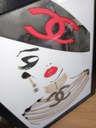 Chanel Ragazza con perle Quadro