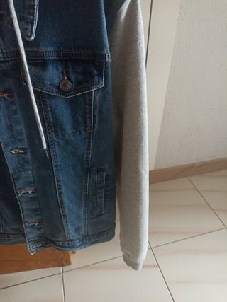 Vendo cazadora vaquera de hombre 