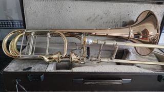 Trombón Bajo Shires estuche