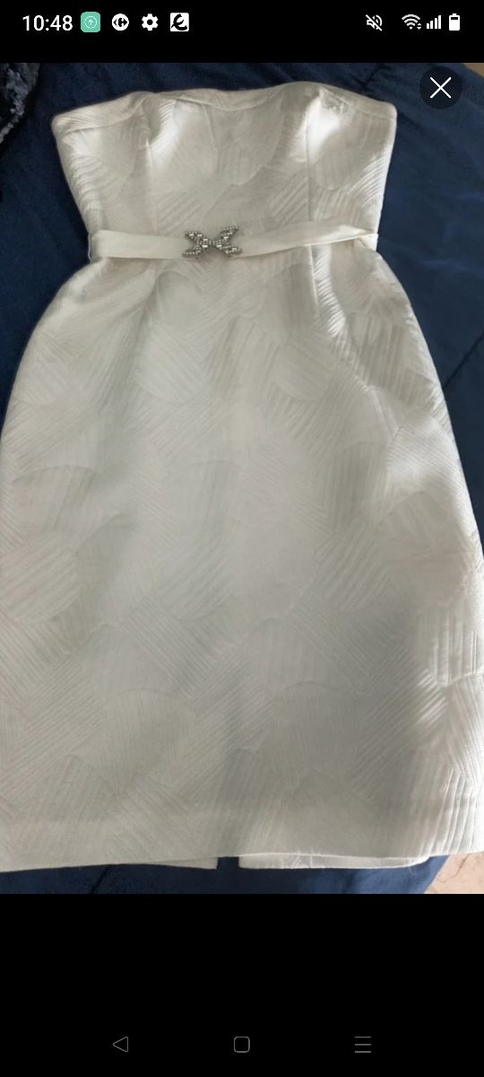 Vestido firma Bcbg Maxazra