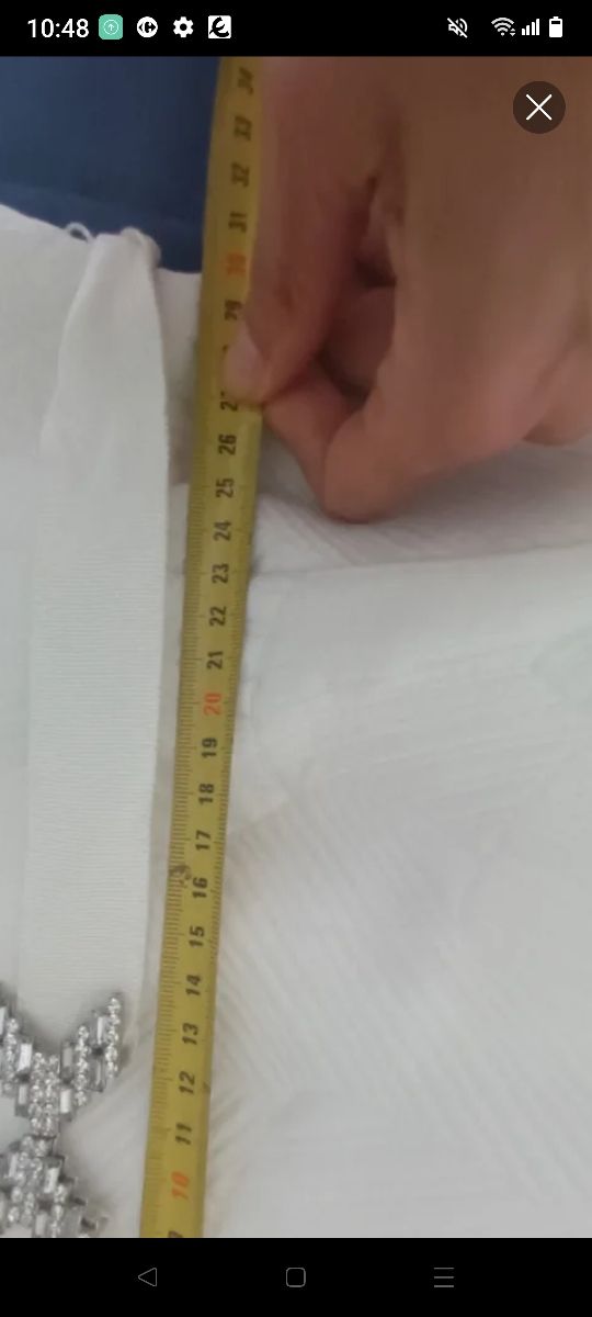 Vestido firma Bcbg Maxazra