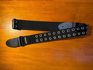 Guitarra Ibañez Mas Cable de Conexion Fender