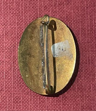 Lote insignias servicio social Falange Española