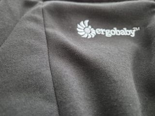 Mochila portabebés ergobaby embrace