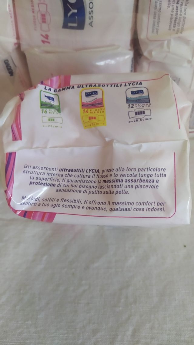 Lycia confezione 167 assorbenti