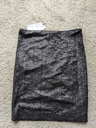 Falda lentejuelas negra Stradivarius TS