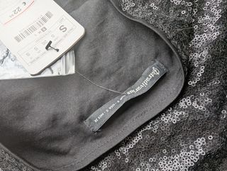 Falda lentejuelas negra Stradivarius TS