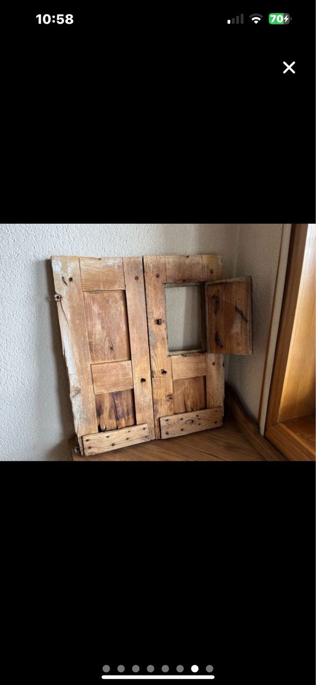 VECCHIA FINESTRA IN LEGNO