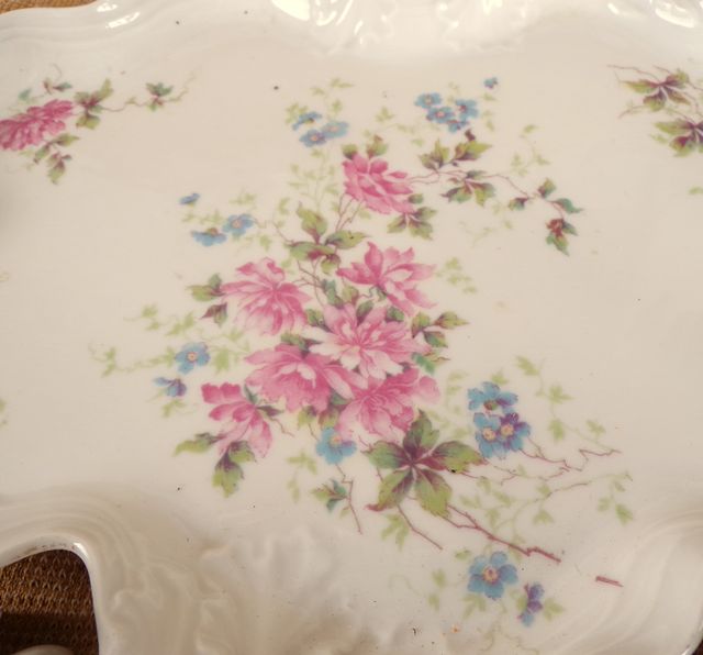 Bandeja de porcelana antigua con 5 tazas