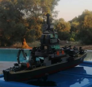 Nave Lego battleship U. S. S. Missouri Kre-O 38977