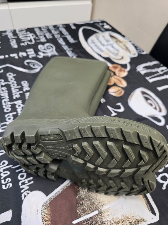 Botas de agua y pesca