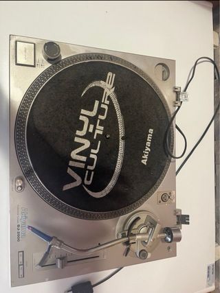 Tocadiscos akillama 2000