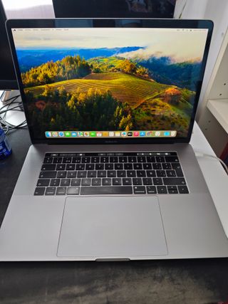 MacBook Pro 15" 2018, i7 32GB RAM