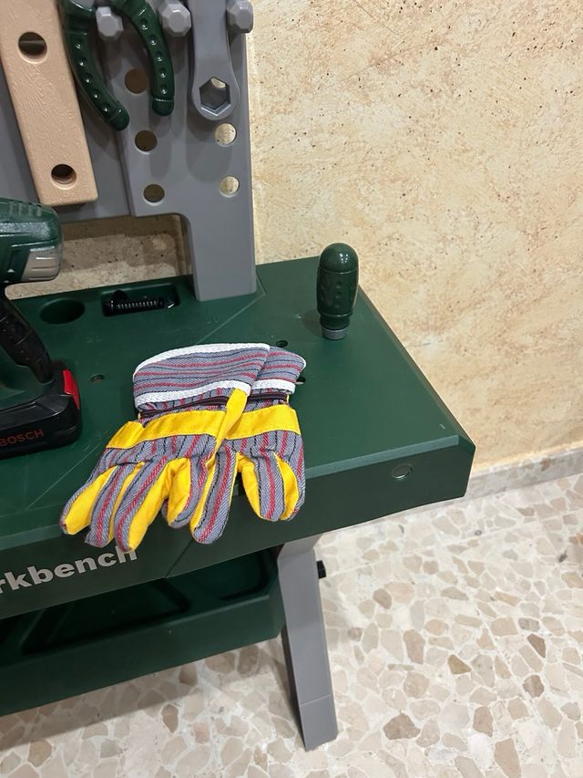 Banco herramienta niño