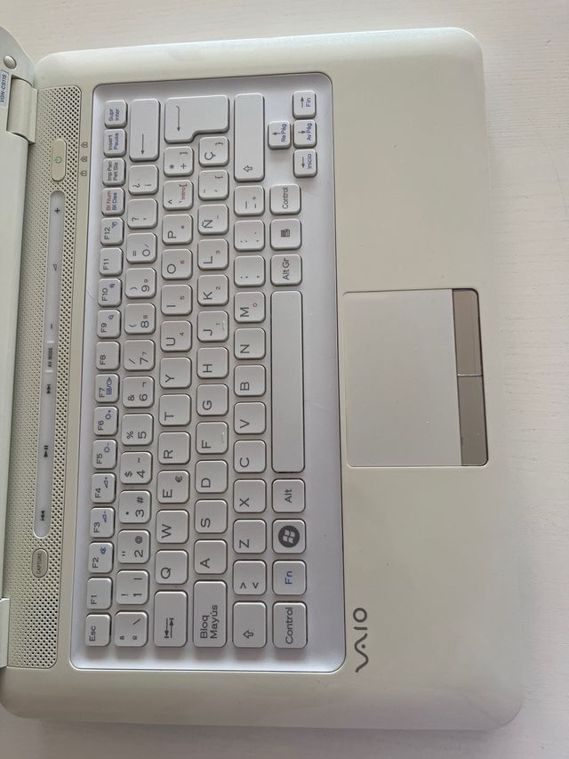 Portatil Sony waio blanco