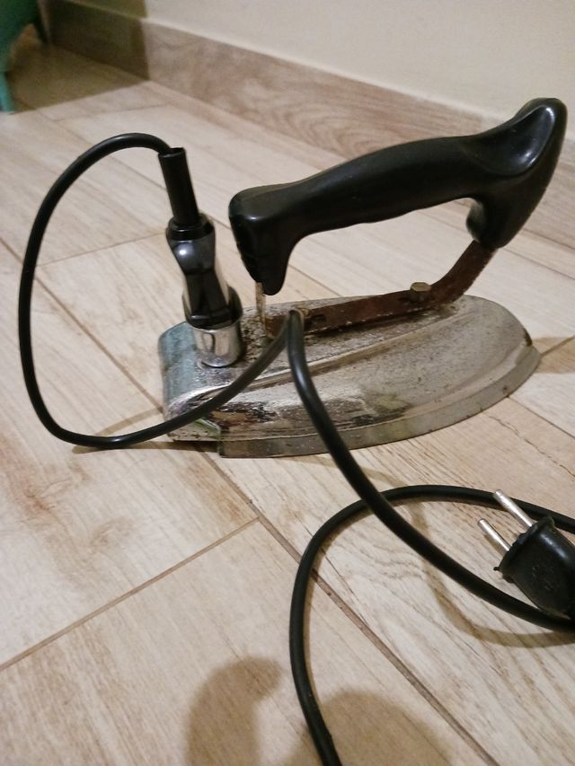 Ferro da stiro vintage