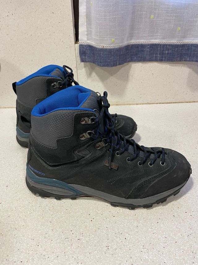 Botas Trekking NicoBoco Waterproof T44
