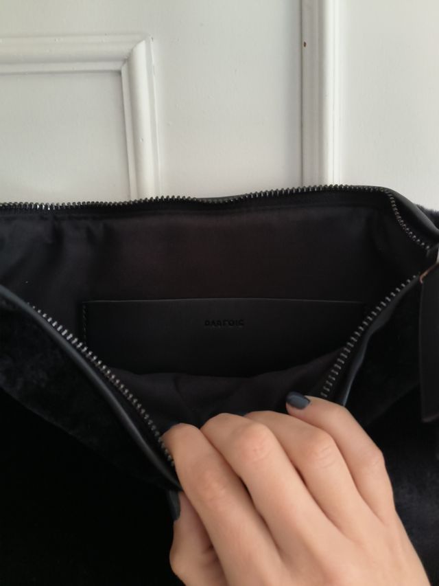 Bolso pelito negro