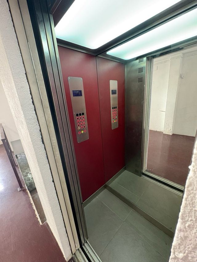 VENDO CASA SABADELL CENTRO c/GURREA