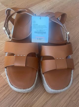 Sandalia de Piel de Zara 