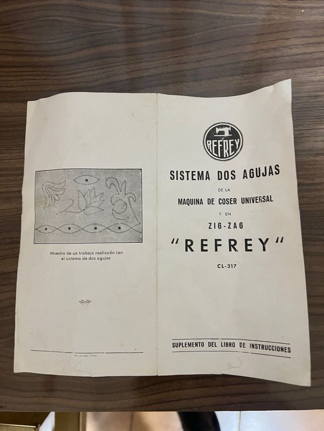 Maquina coser antigua refrey