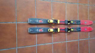 ESQUIS DE 120 CON FIJACIONES ORIGINALES 