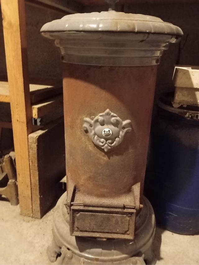 Estufa de fundicion antigua