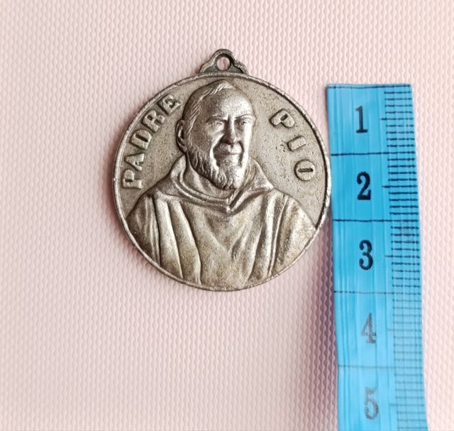 Medaglia beatificazione padre Pio 1999