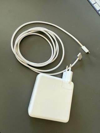 Macbook Air M2 2022 como nuevo 