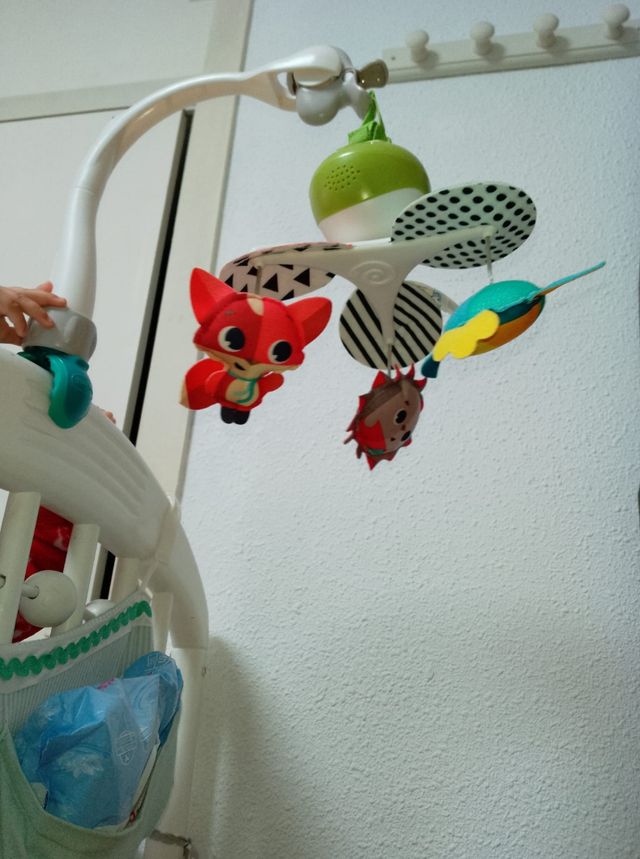 Móvil bebé cuna o parque estimulación temprana