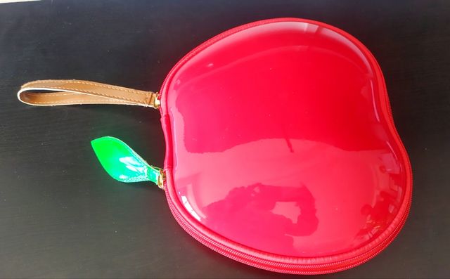 Estuche manzana