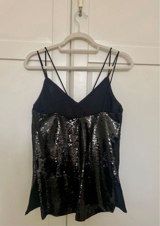 Top de lentejuelas negro