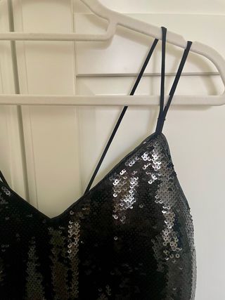 Top de lentejuelas negro