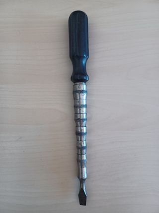 Llaves de vaso y destornillador antiguo 1920s