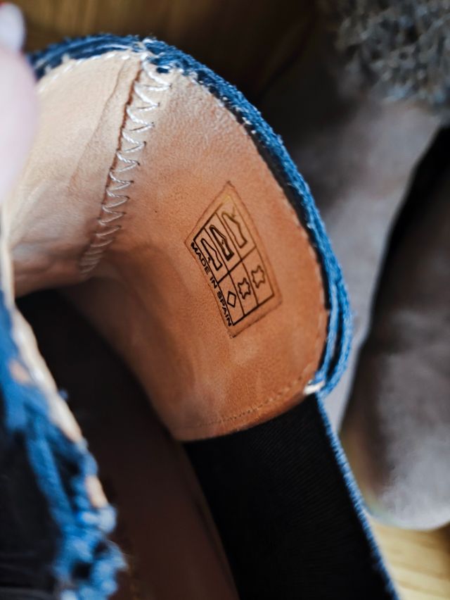 Botines negros piel ante