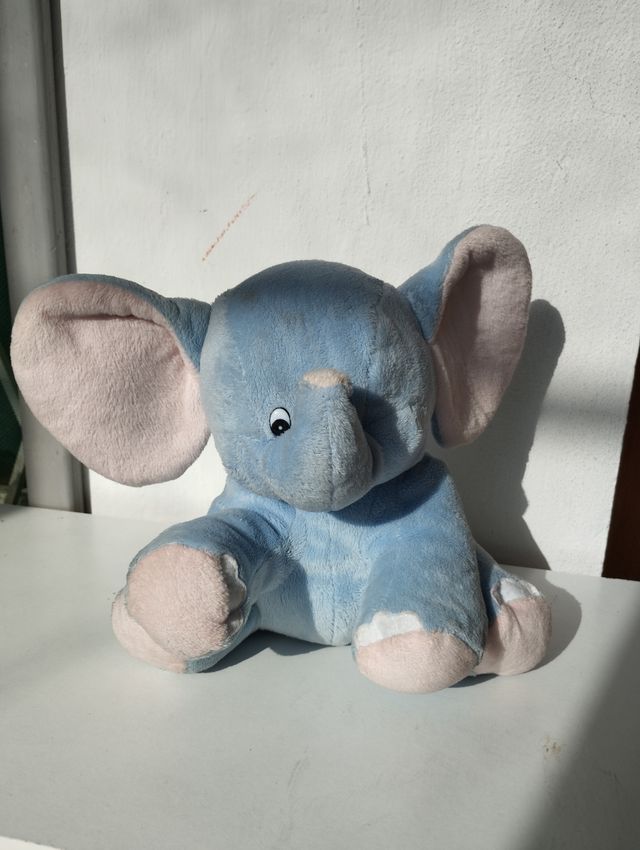 Elefantino di peluche