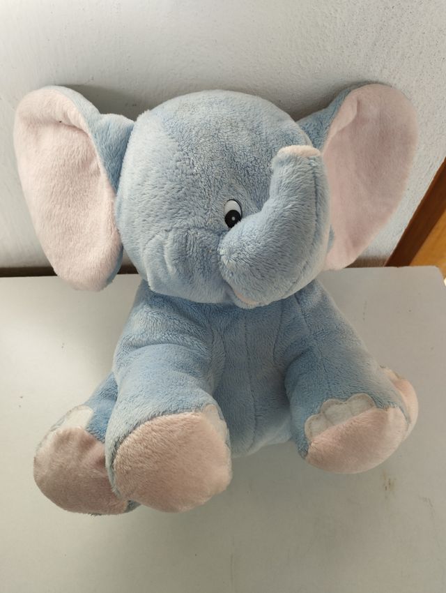 Elefantino di peluche