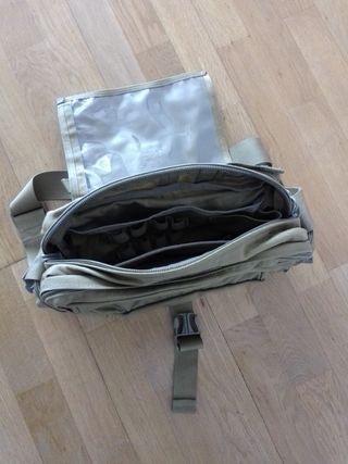 Mochila bandolera militar