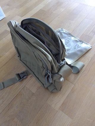 Mochila bandolera militar