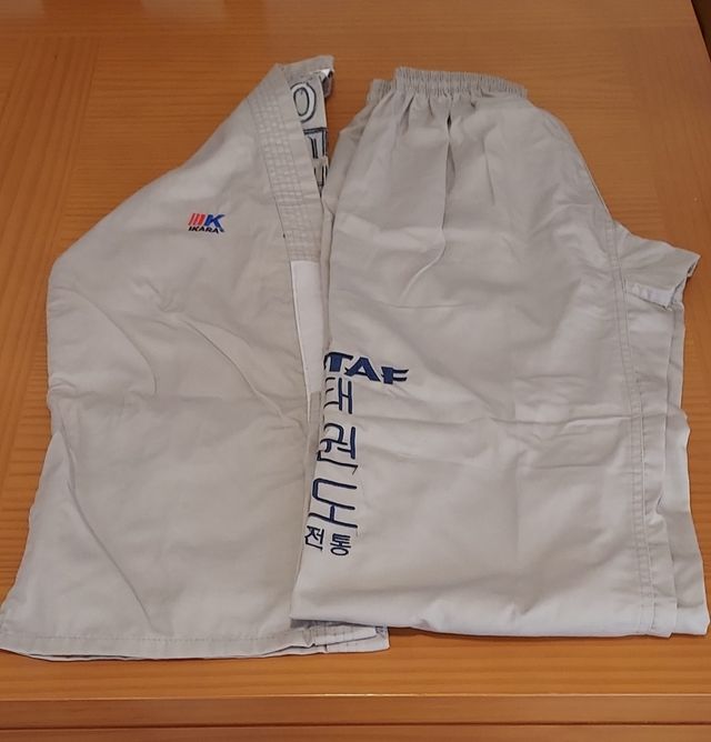Conjunto  taekwon-do 150cm