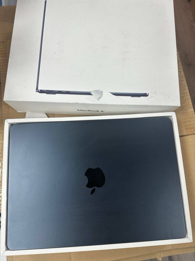 Apple MacBook Air 13,6" M3 #R34PKV