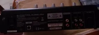 Mesa Mezcladora Behringer BCD3000 - Controladora